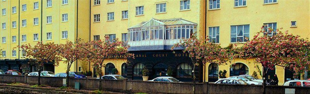 Canal Court Нюри Екстериор снимка